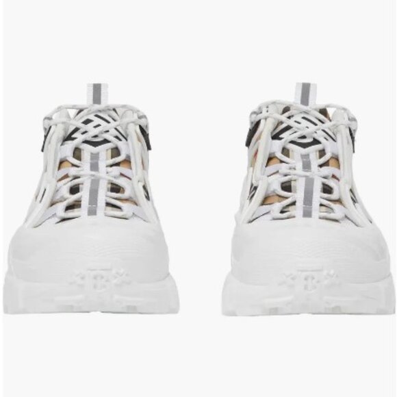 ⭐️⭐️⭐️SOLD⭐️⭐️⭐️MINT! Burberry Arthur Vintage Check & Leather Sneakers - Picture 8 of 17